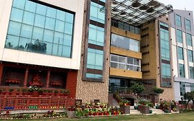 Hotel Lake View Grand